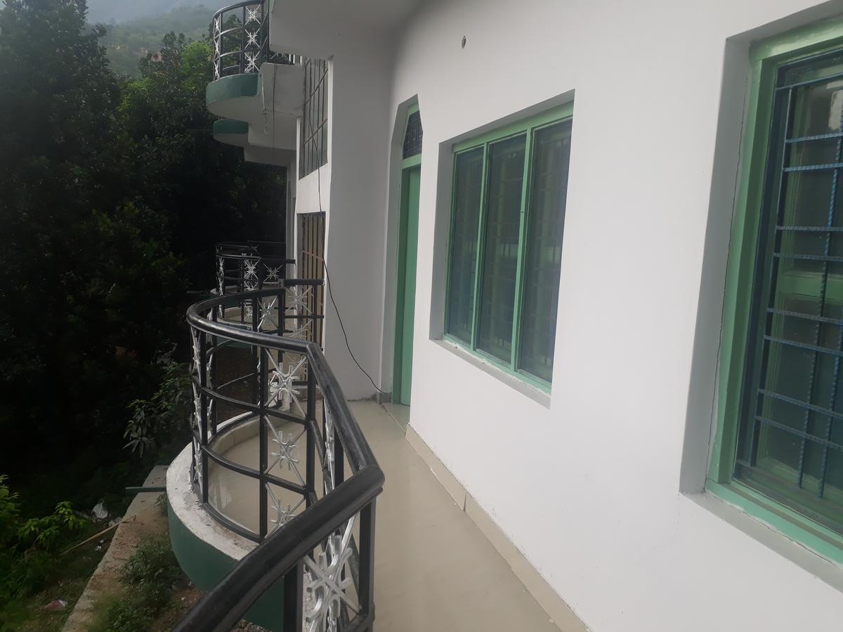 Hotel Govind Rudraprayāg Exteriör bild